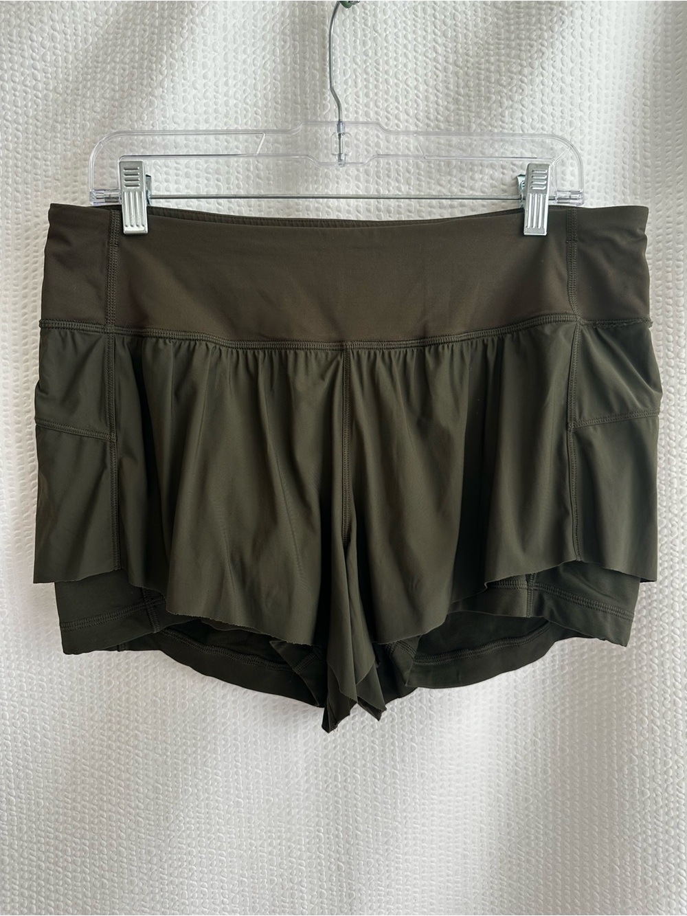 Lululemon Squad Goals Dark Olive 3.5 Inch Lined Running Athletic Shorts Size 12